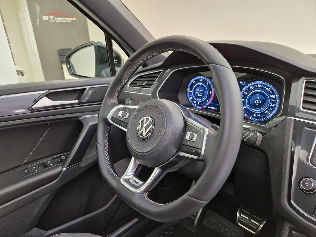 Volkswagen Tiguan 2.0 TDI 150 CV SCR 4MOTION R LINE TETTO APRIBILE