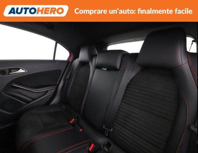 MERCEDES-BENZ A 200 d Premium