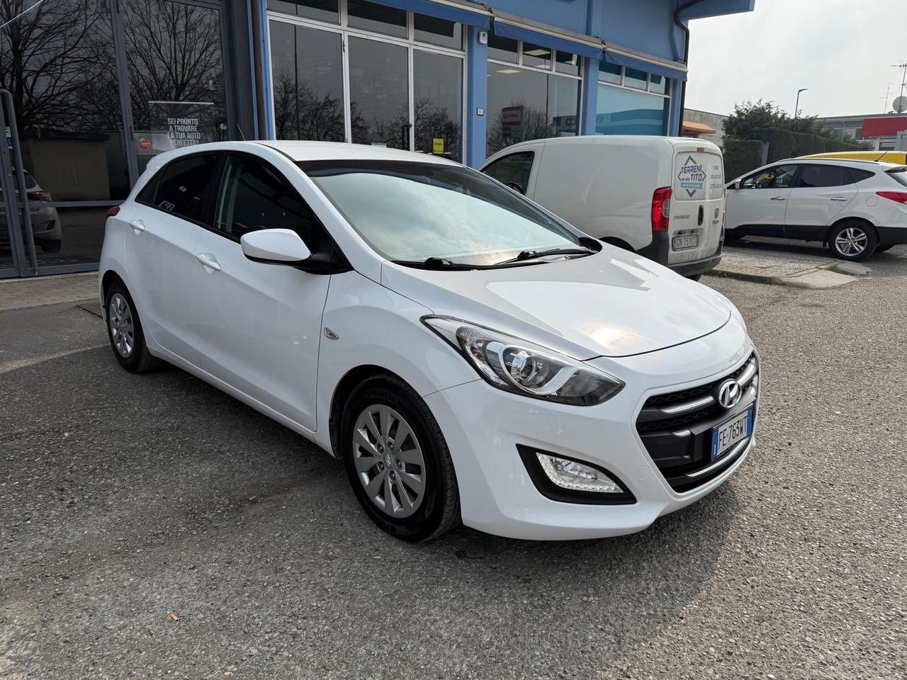 Hyundai i30 1.4 5p. OK NEOPATENTATI