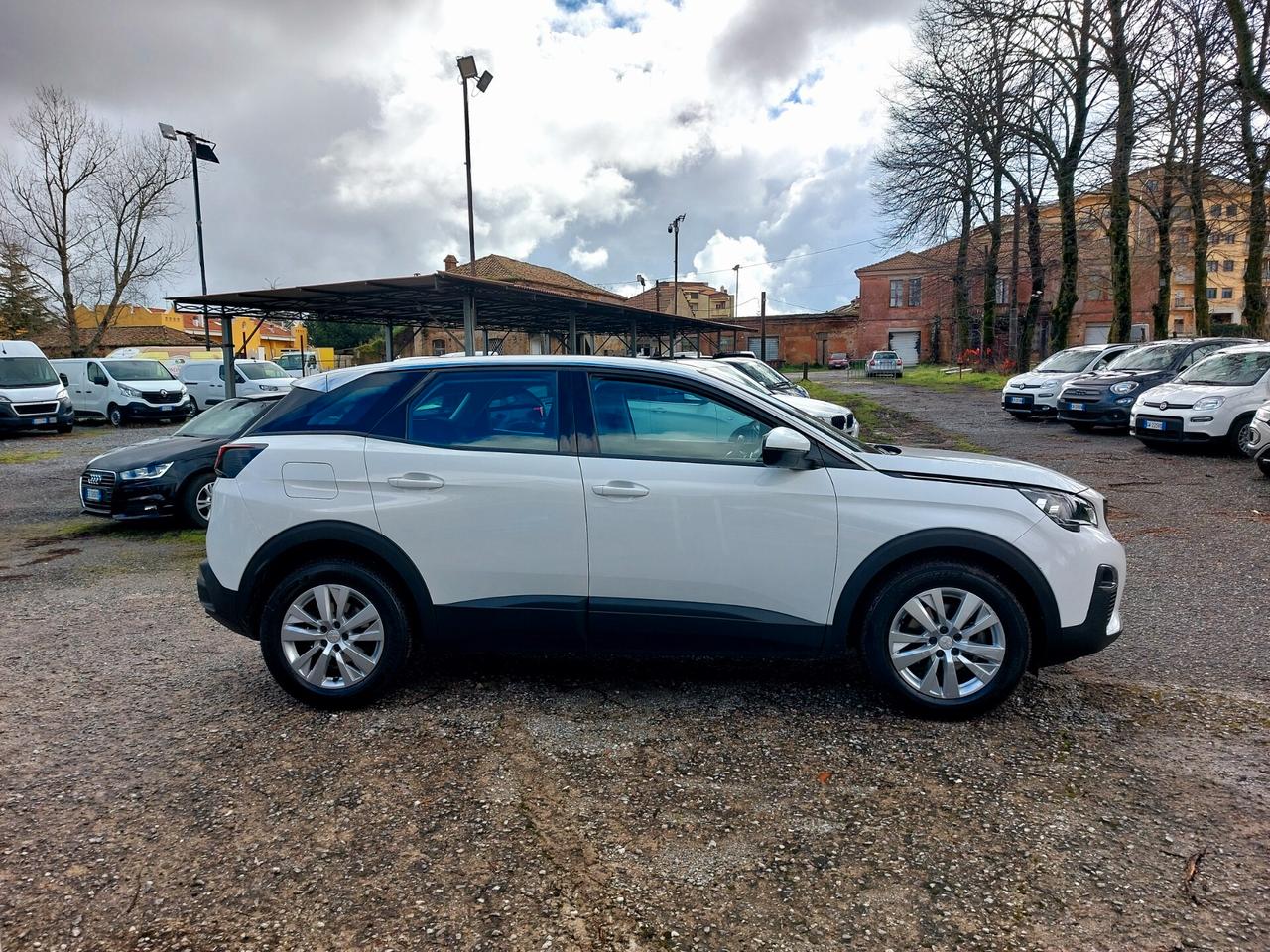 Peugeot 3008 1.5 130CV Business EAT8 Business-2020