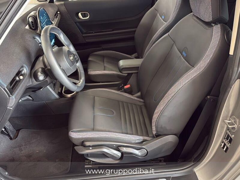 MINI Cooper Mini F66 3p Mini 3p 1.5 C Classic auto