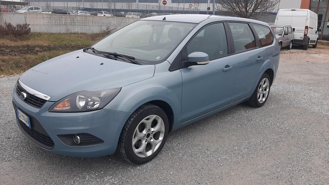 Ford Focus 1.6 16v GPL Station
