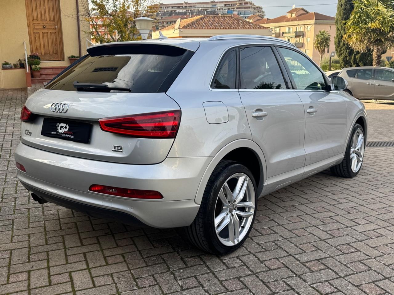 Audi Q3 2.0 TDI quattro Business Plus