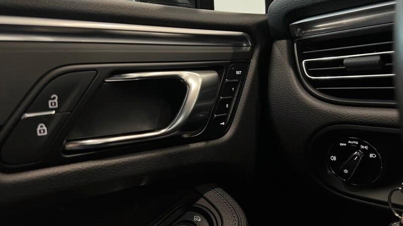PORSCHE Macan 1ªs. '13-'25 Macan 2.0 T