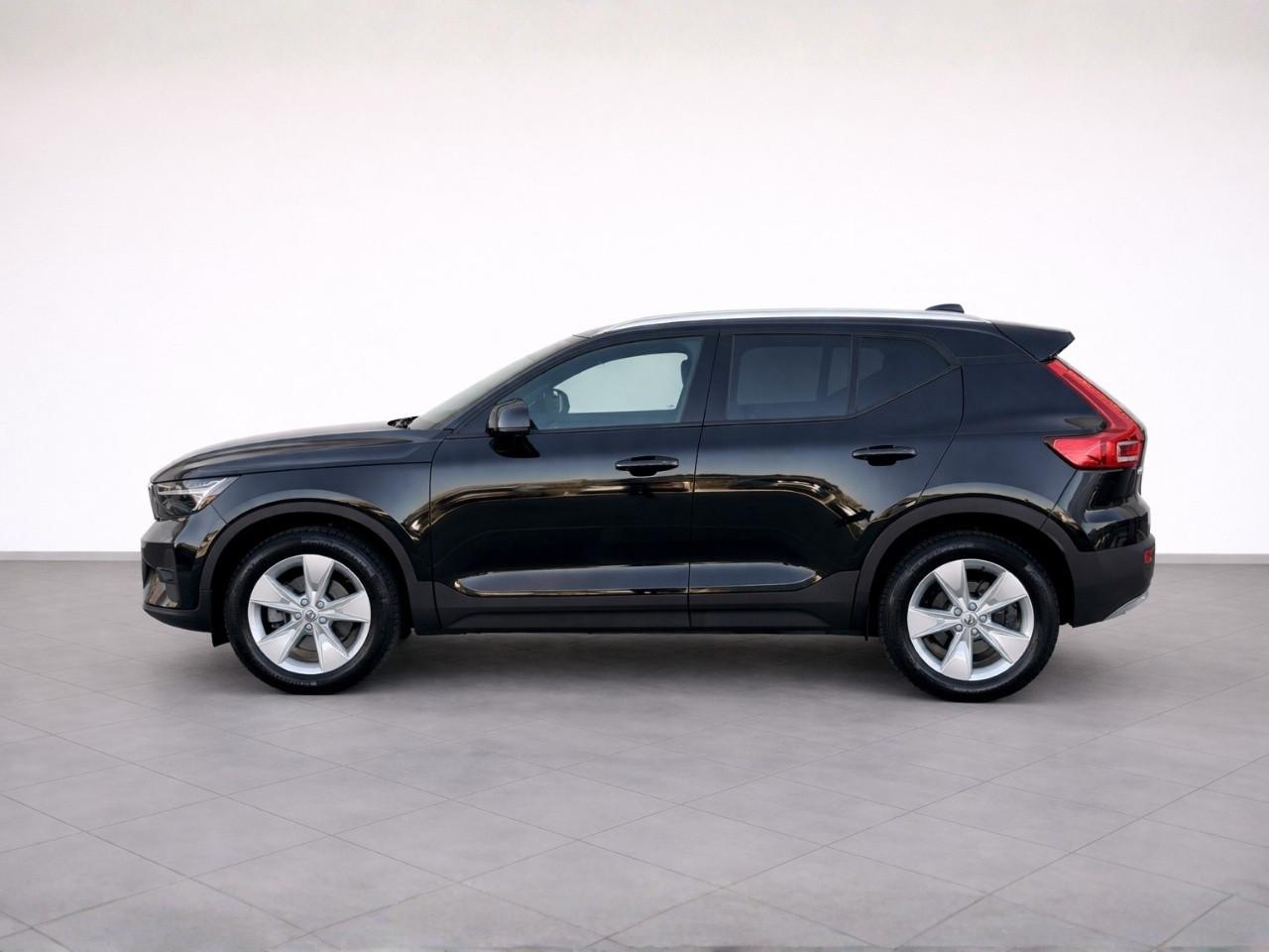 VOLVO XC40 B3 CORE AUTO
