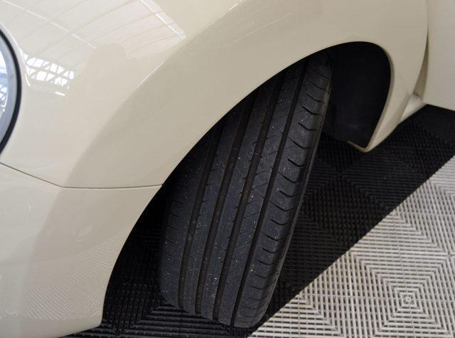 VOLKSWAGEN New Beetle 1.6 Cabrio Limited Red Edition Service VW