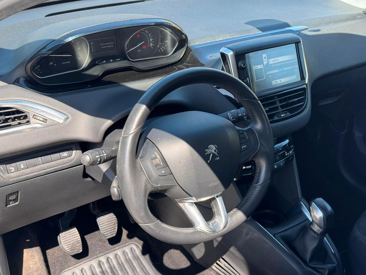 Peugeot 208 1.4 HDi 68 CV 5 porte Allure