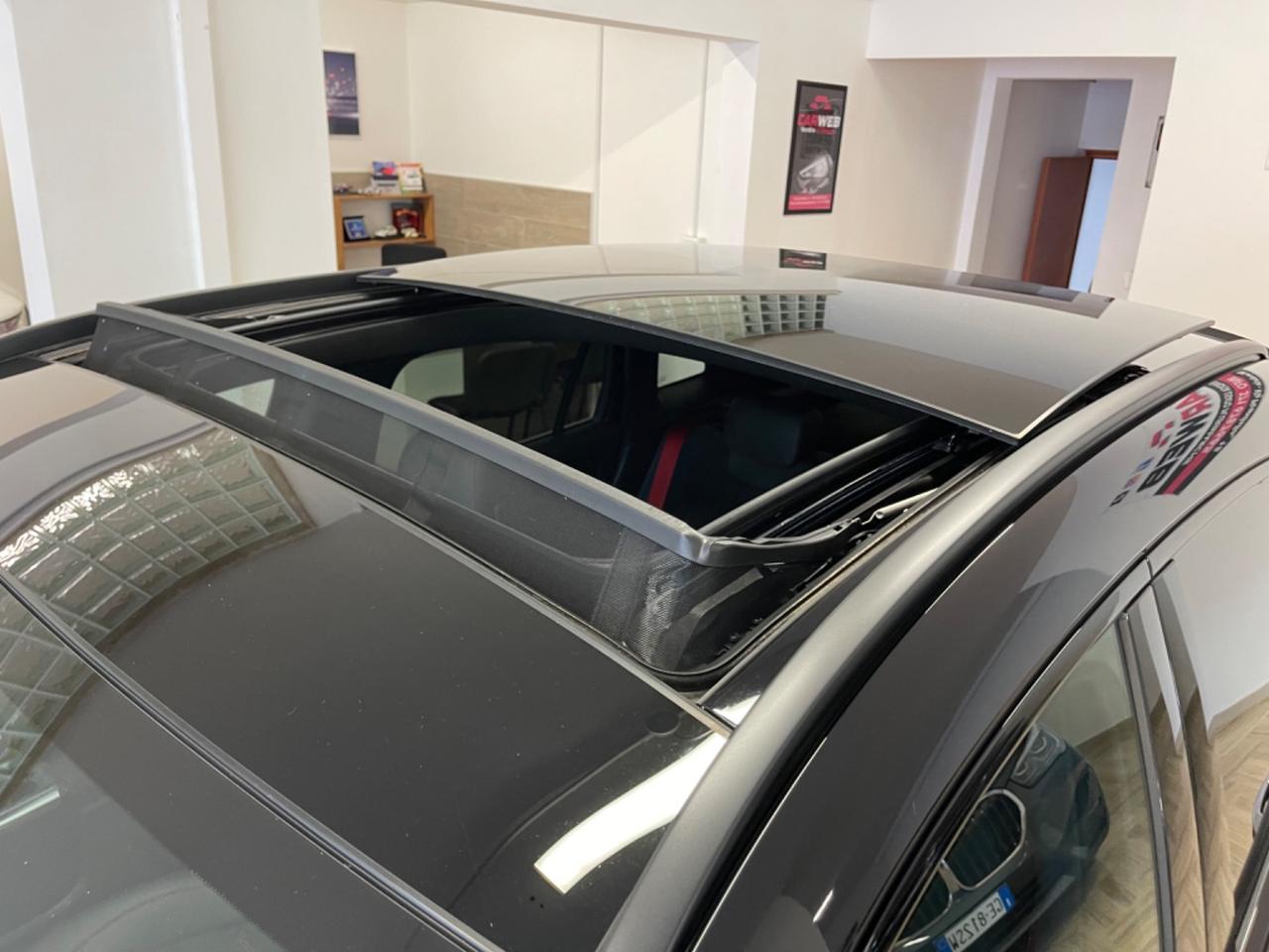 MERCEDES GLA 35 AMG 4MATIC Tetto 2022