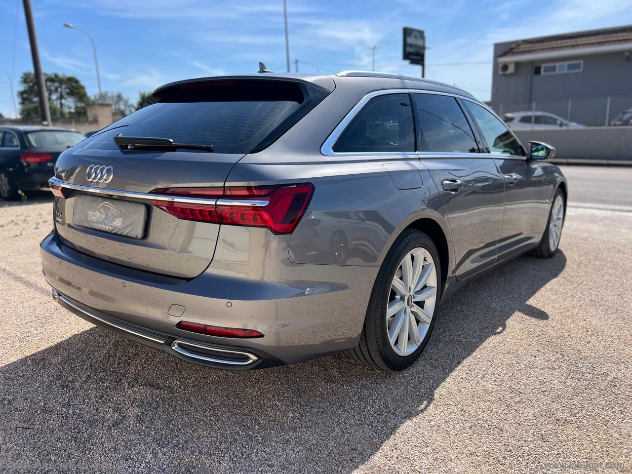 AUDI A6 Avant 40 2.0 TDI S tronic Bus. Sport
