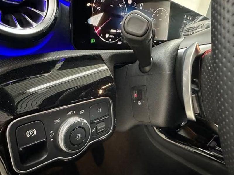 Mercedes-Benz Classe A A 180 Premium AMG LED NAVI