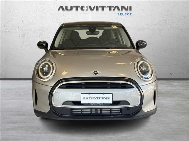 MINI Mini 5 Porte 1.5 Twin Power Turbo Cooper Essential