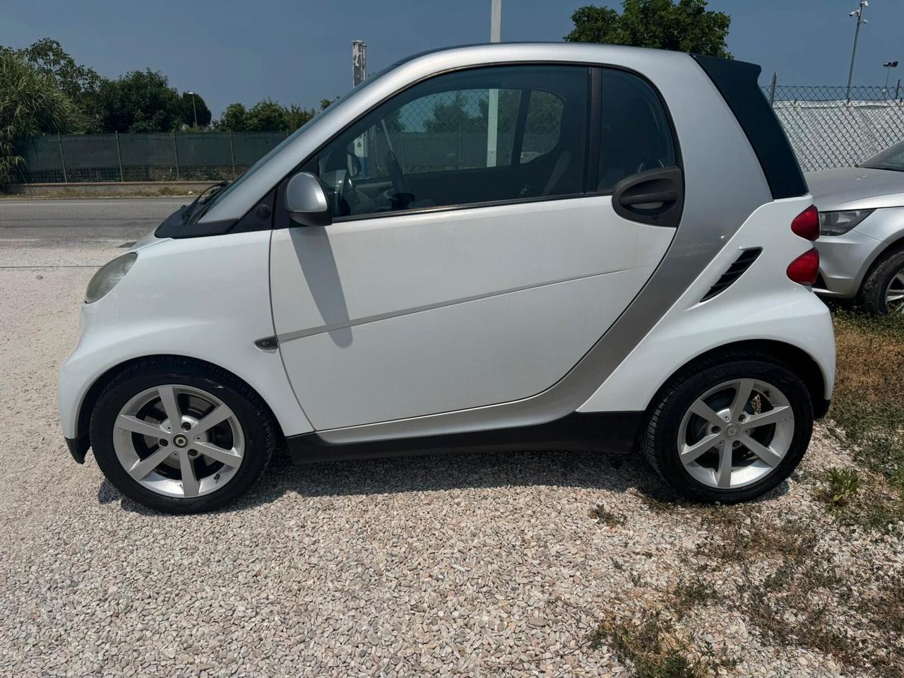 Smart ForTwo 1000 52 kW coupé pulse