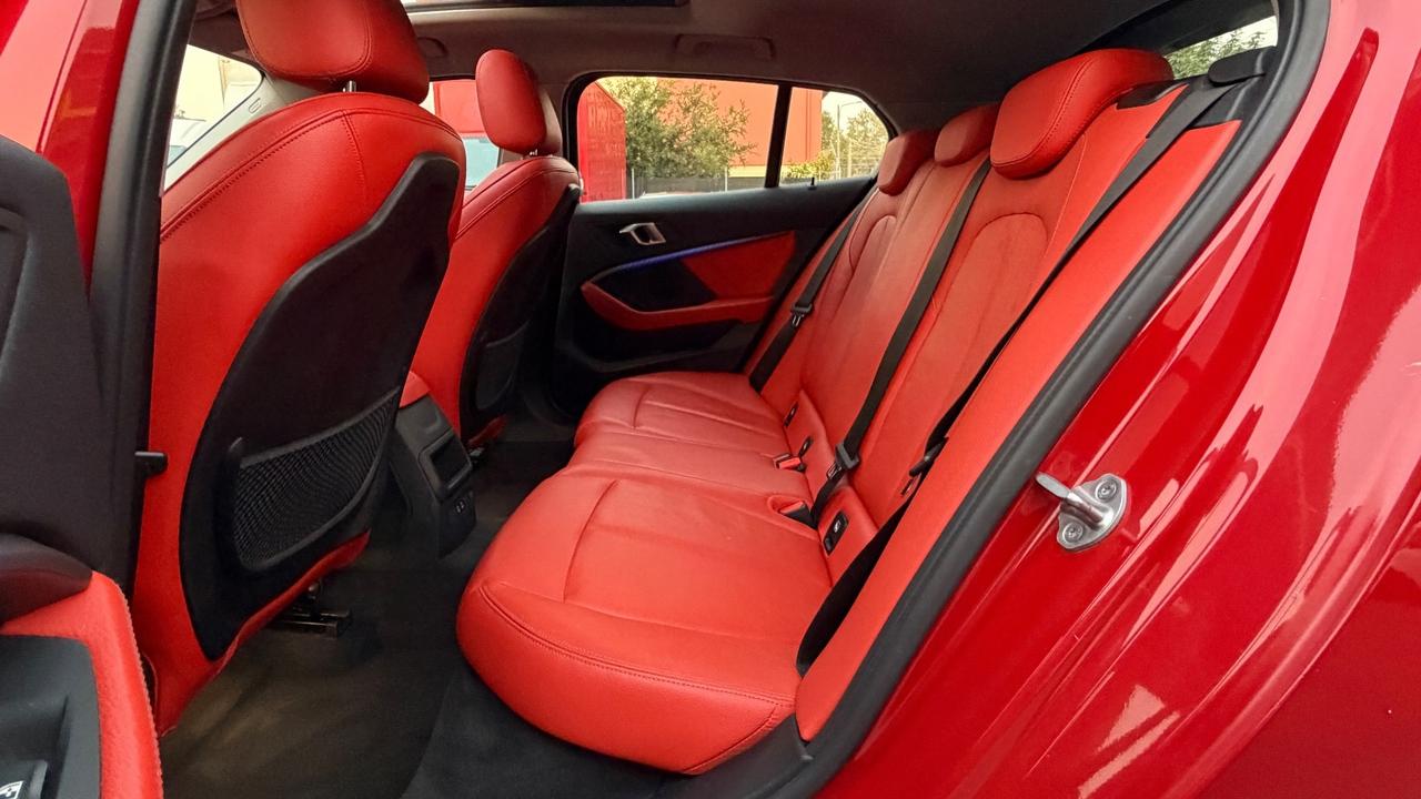 BMW 116D 1.5 LUXURY AT7 116 CV - VIRTUAL COCKPIT, TETTO APRIBILE, SEDILI IN PELLE