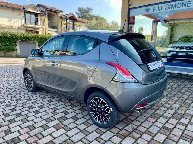 LANCIA Ypsilon 1.0 FireFly 70CV S&S Hybrid Platino - KM0