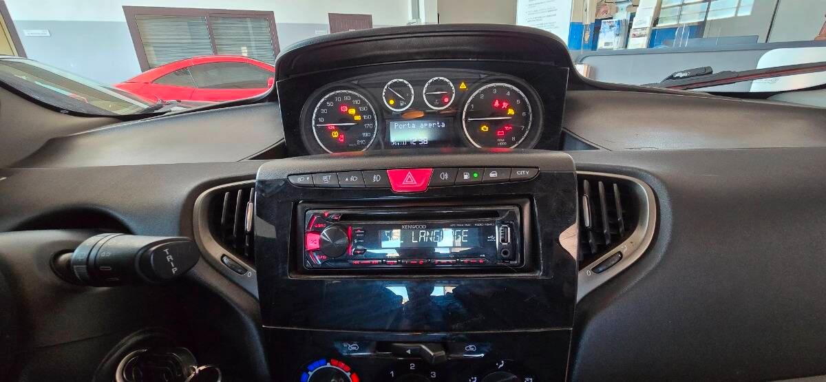 Lancia Ypsilon 1.2 Elefantino ecochic Gpl 69cv *gar Lancia 2anni*