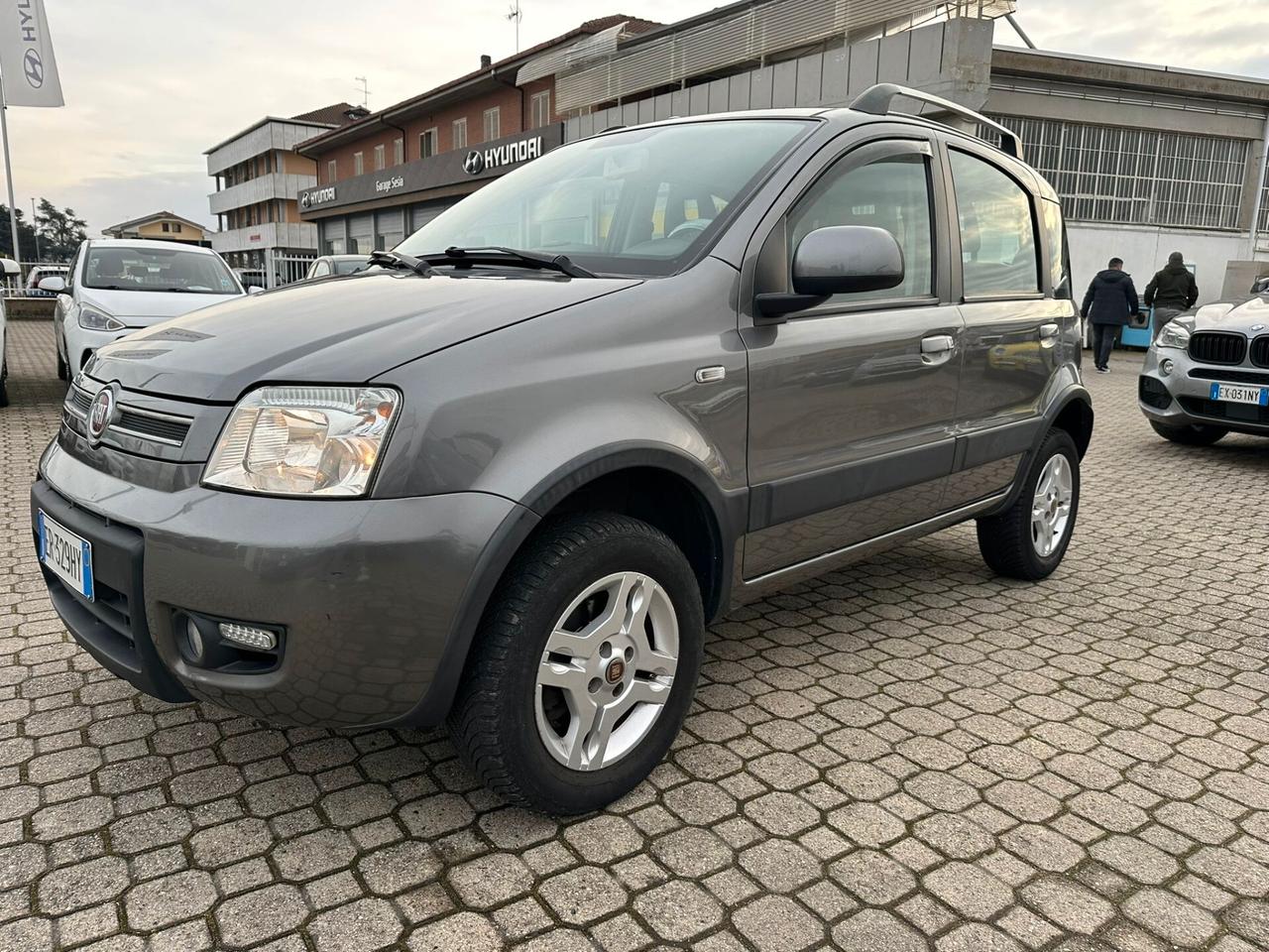 Fiat Panda 1.3 MJT 16V DPF 4x4 Climbing