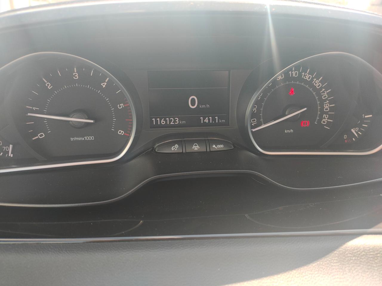 Peugeot 208 1.4 HDi 68 CV 5 porte Active