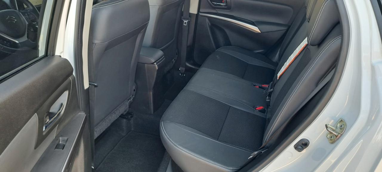 Suzuki S-Cross 1.4 Hybrid Top