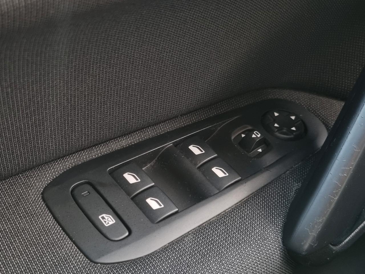 Peugeot 308 BlueHDi 120cv S&S Allure