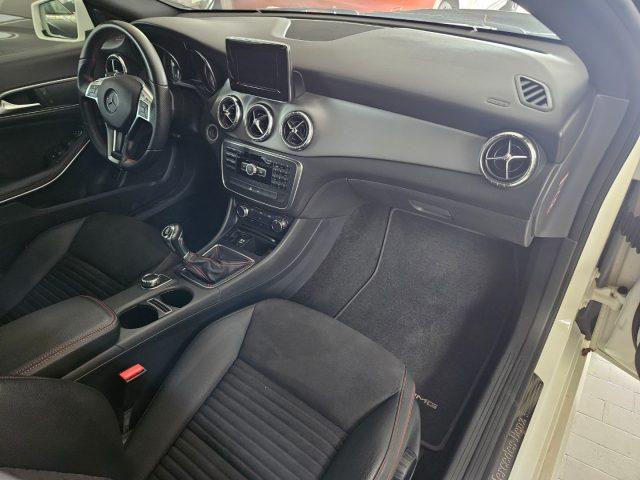 MERCEDES-BENZ CLA 200 Premium CC1800