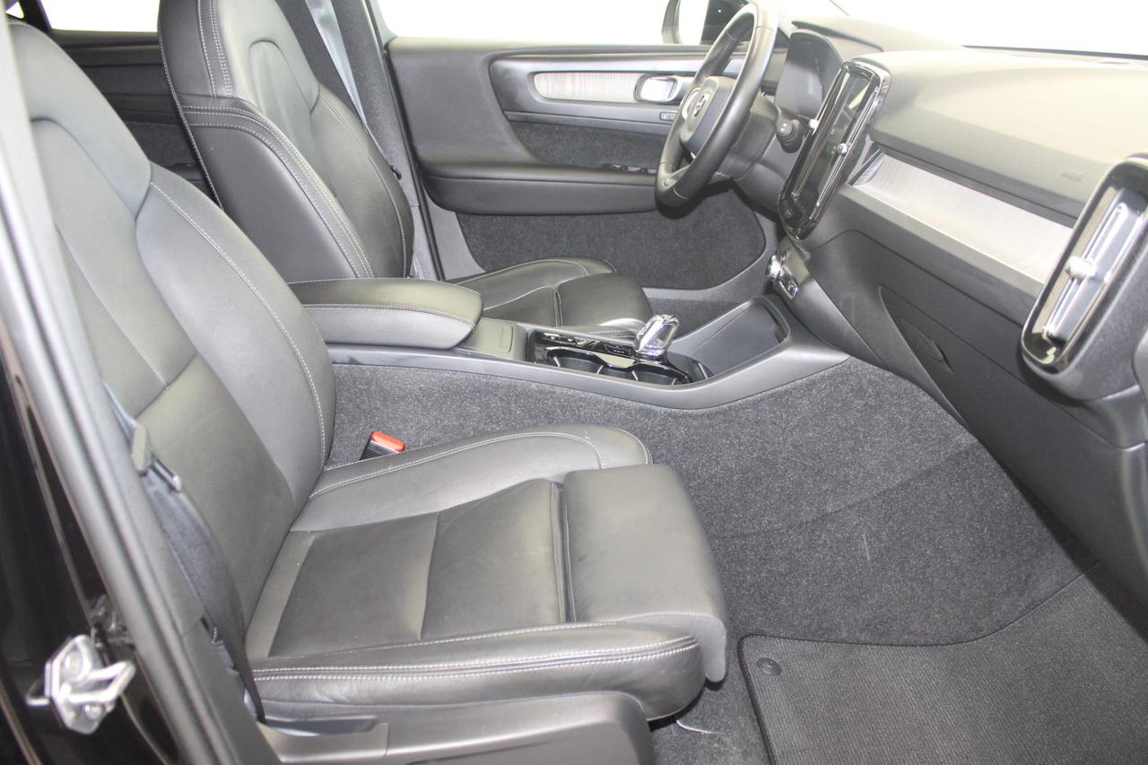 Volvo XC40 2.0 D3 Inscription Geartronic TETTO