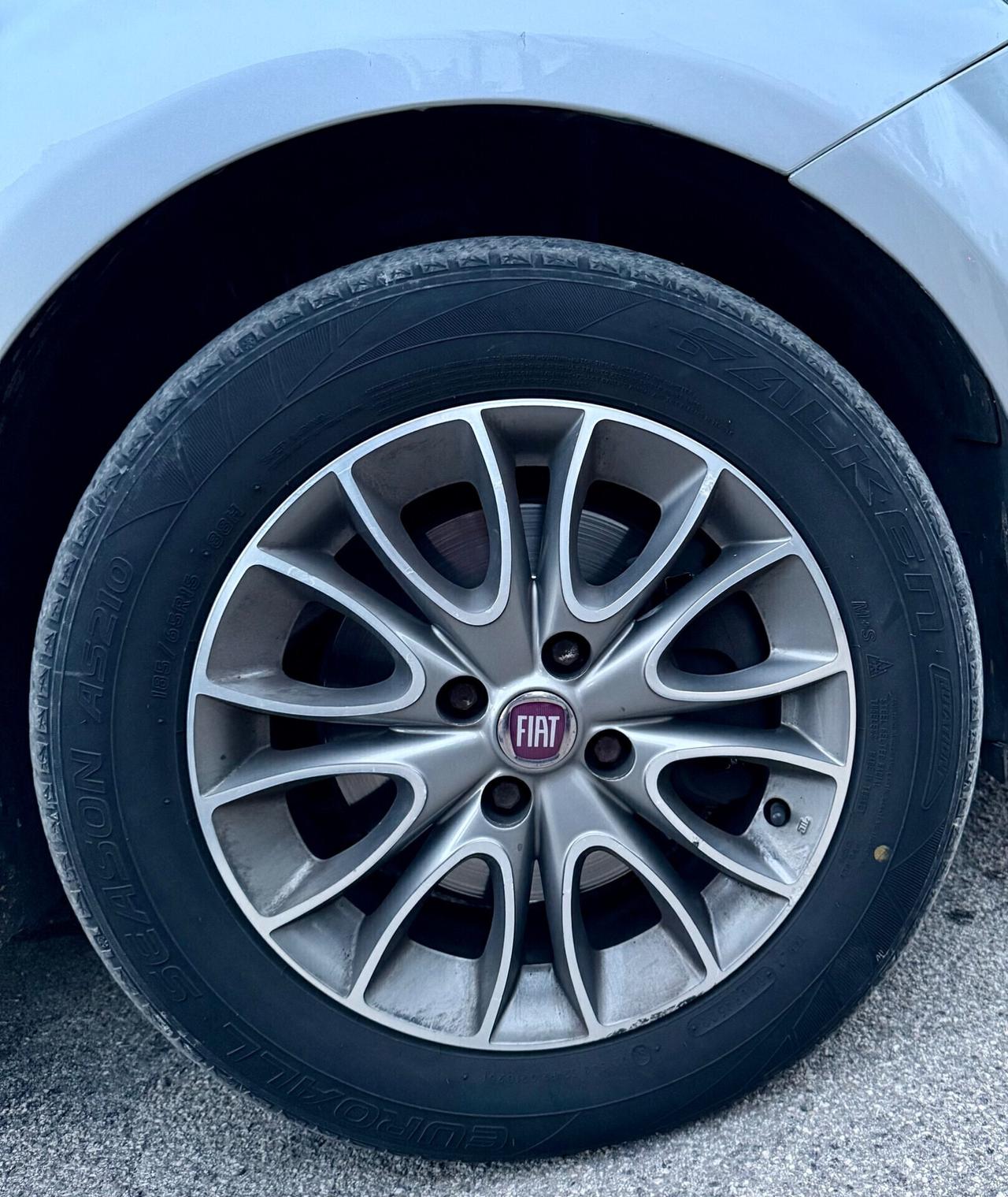 Fiat Punto 1.3 MJT II S&S 95 CV 5 porte Lounge,cerchi diamantati,comandi al volante,clima,ecc.