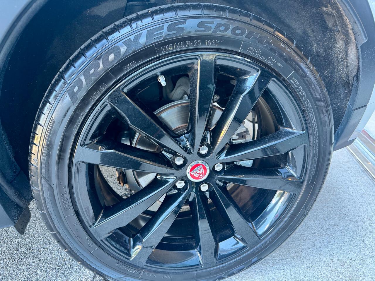 Jaguar E-Pace 2.0D 180 CV AWD R-Dynamic FINANZIABILE