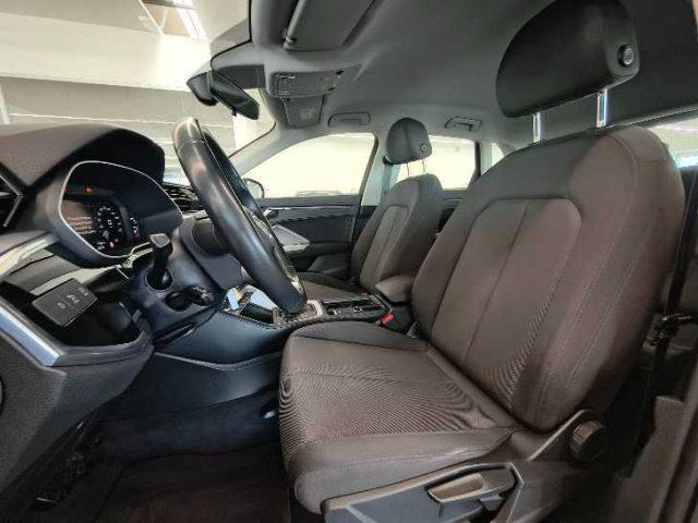 AUDI Q3 35 TDI quattro S tronic Business
