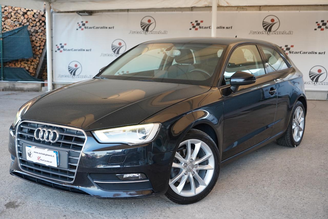 Audi A3 1.6 TDI 105 Cv Attraction
