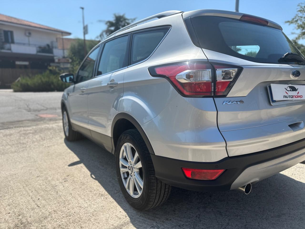 Ford Kuga 2.0 TDCI 120 CV S&S 2WD Powershift Business