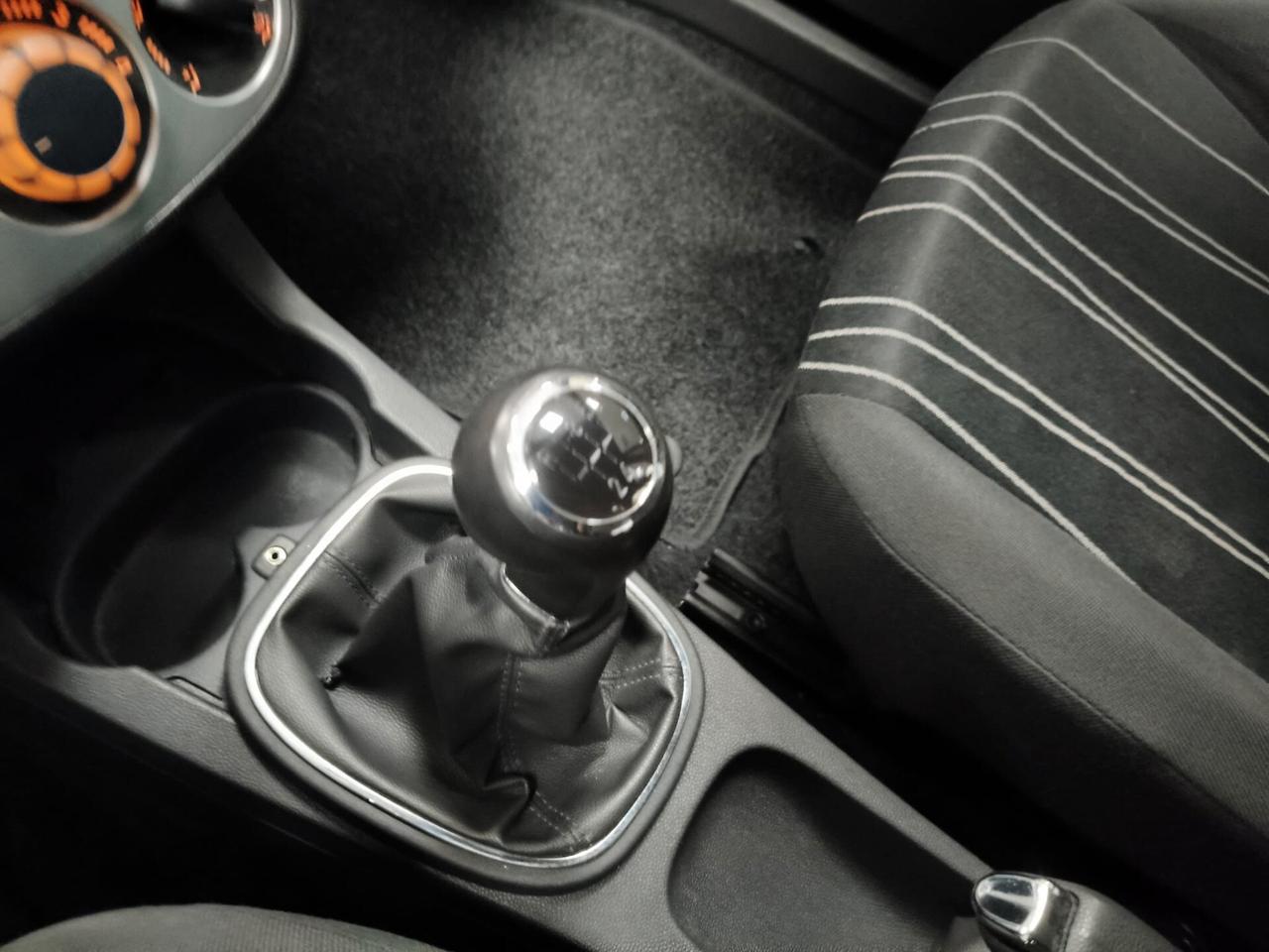 Opel Corsa 1.2B X NEOPATENTATI 2009