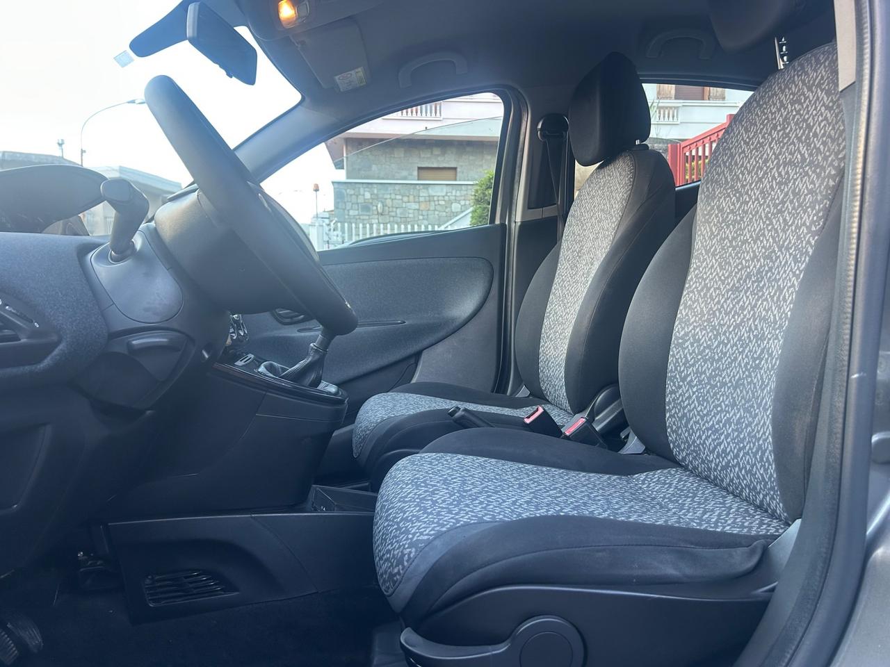 Lancia Ypsilon 1.3 MJT 16V 95 CV 5 porte S&S Elefantino Blu