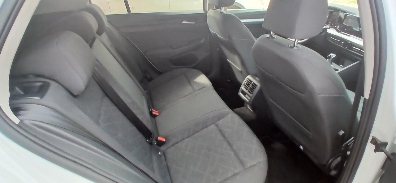 Volkswagen Golf 2.0 TDI SCR Style