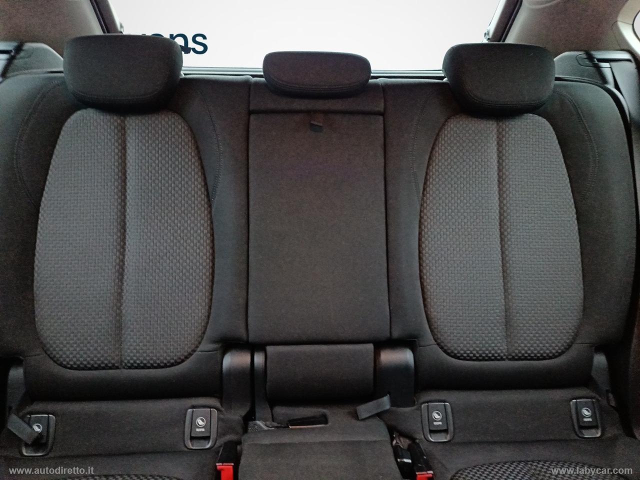 BMW 220d xDrive Active Tourer Business