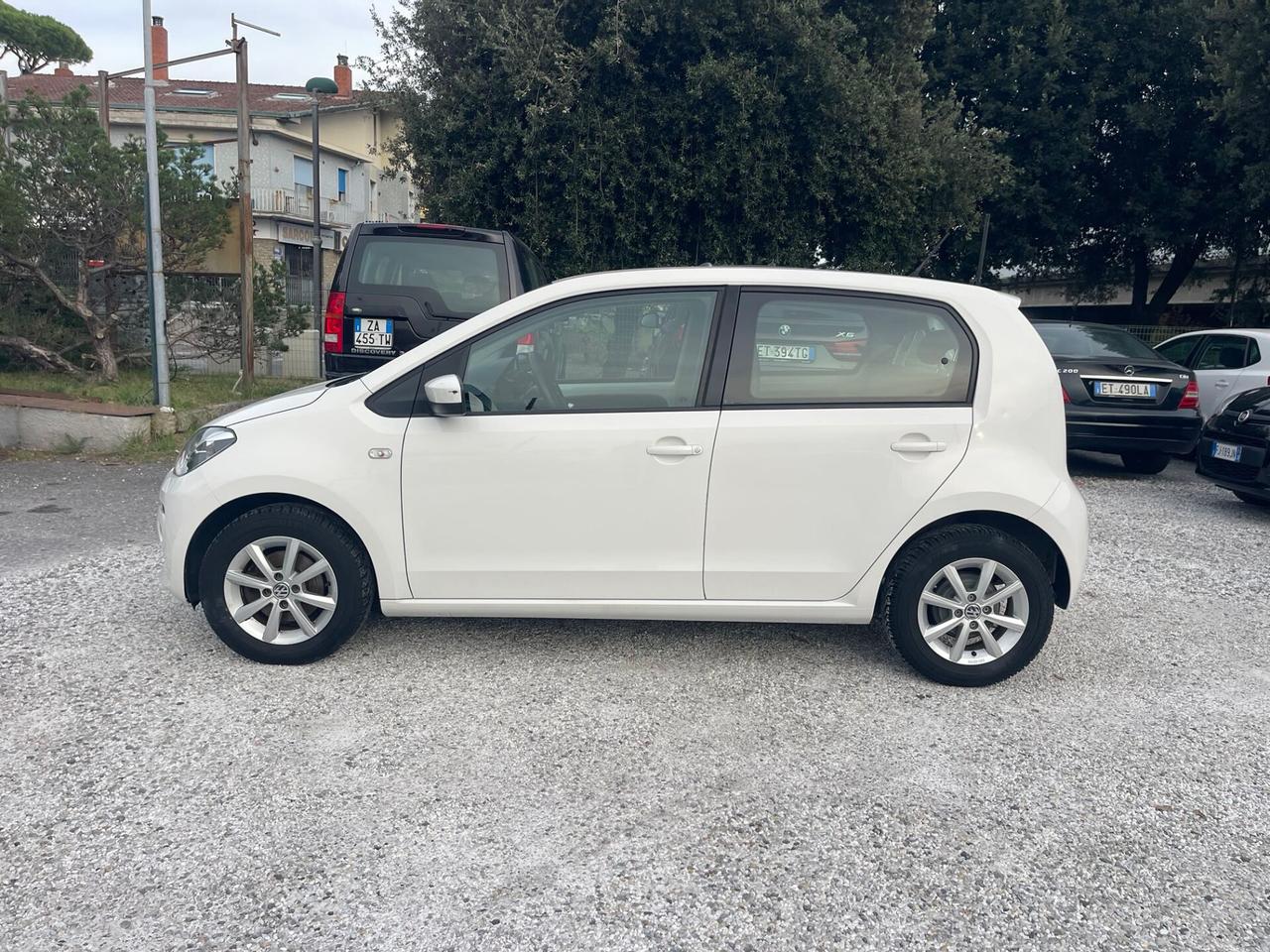 VOLKSWAGEN UP - SOLO 55 000 KM - UNICO PROPRIETARIO
