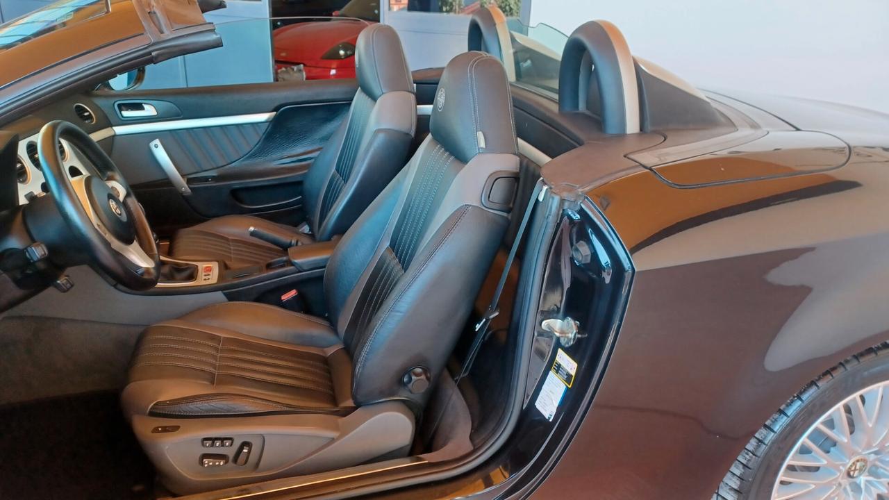Alfa Romeo Spider 2.4 JTDm Exclusive