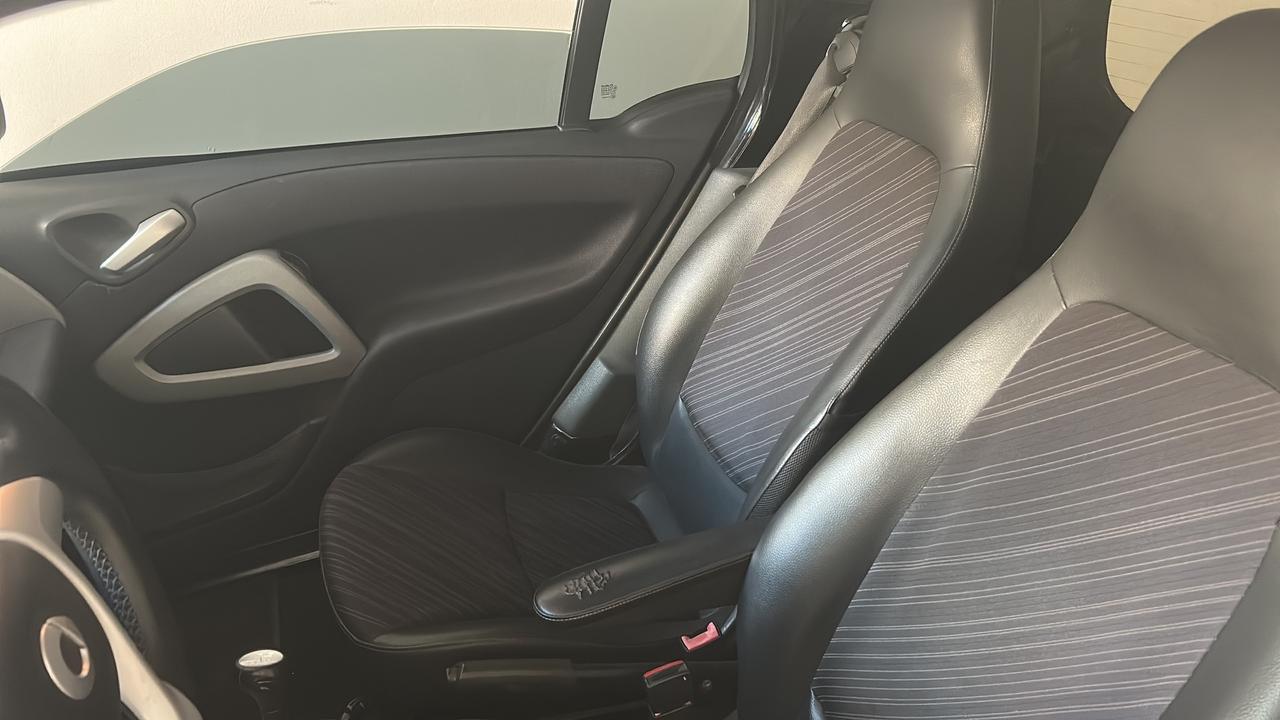 Smart ForTwo 1000 62 kW cabrio pulse