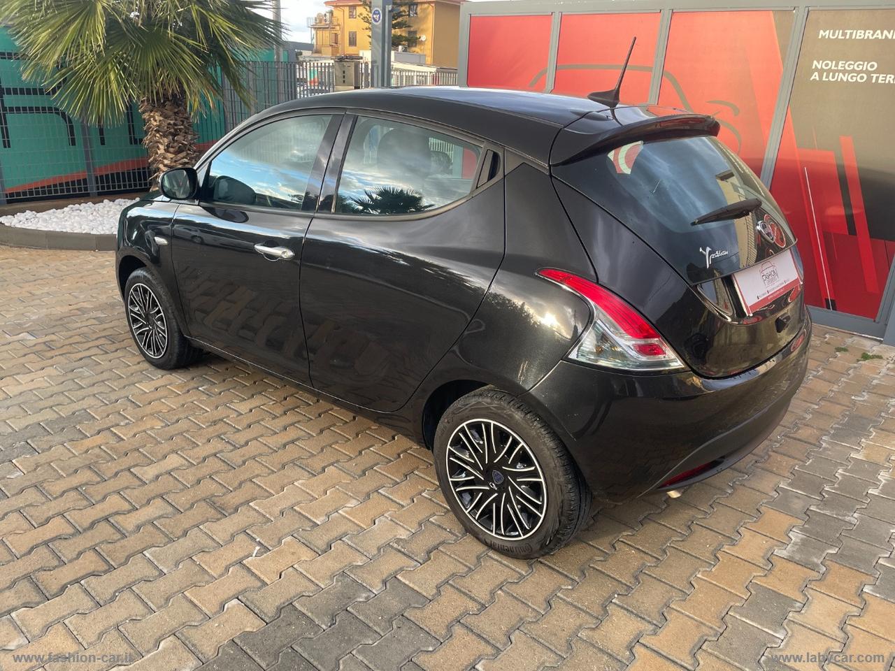 LANCIA Ypsilon 1.0 FireFly 5p.S&S Hybryd Gold