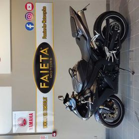 Yamaha YZF R1 - 2004