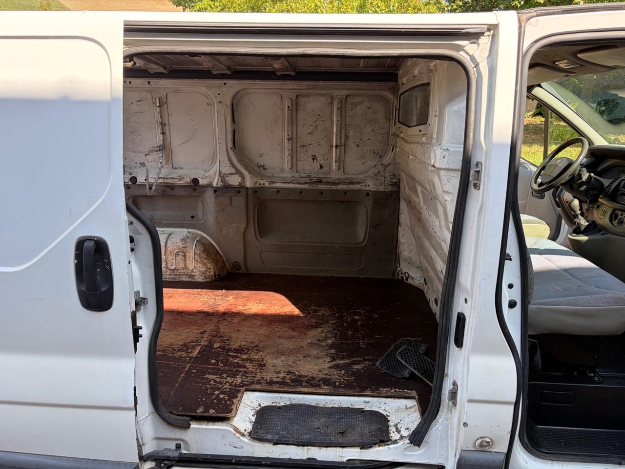 Renault Trafic T27 1.9 dCi/100PC-TN Furg.Confort