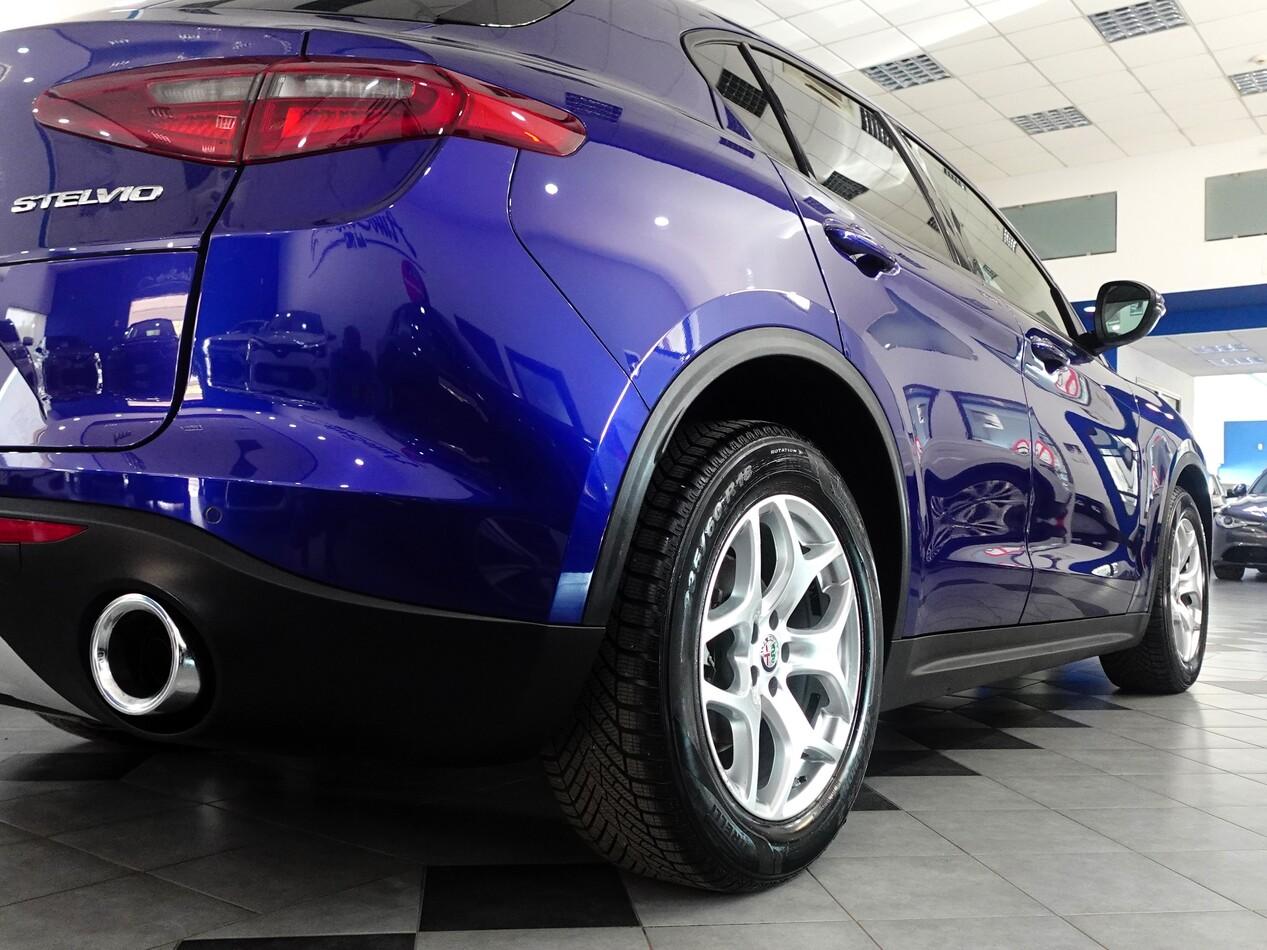 Alfa Romeo Stelvio 2.2 MJT 160 CV AT8 RW BUSINESS