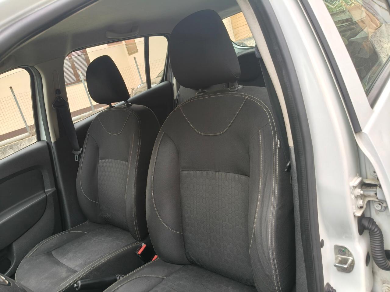 Dacia Sandero 1.2 GPL 2014 FULL OPTIONAL