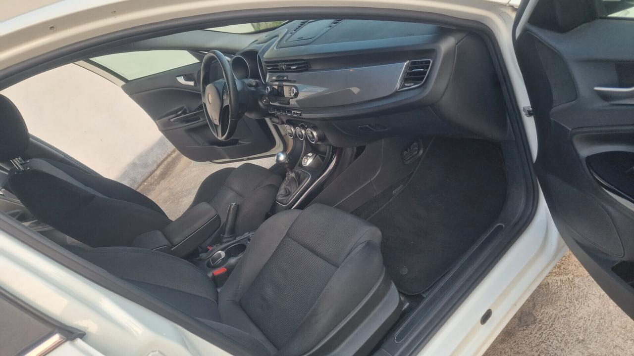 Alfa Romeo Giulietta 1.6 JTDm-2 105 CV EXCLUSIVE - 2013