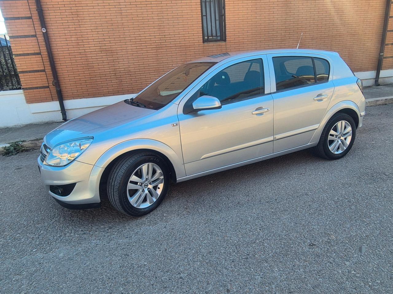Opel Astra 1.7 CDTI 125CV 5 porte Enjoy anno 08