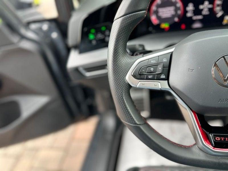 Volkswagen Golf 2.0 TSI GTI DSG Camera Estoril 19" Cockpit PRO