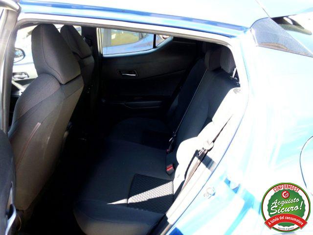 TOYOTA C-HR 1.8 Hybrid E-CVT Business
