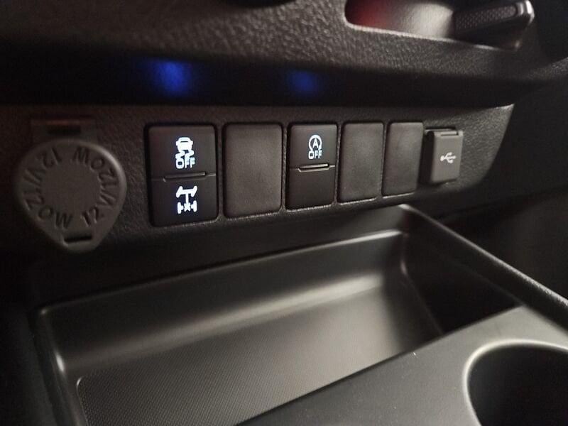 Toyota Hilux Hilux 2.4 D-4D A/T 4WD 4 porte Double Cab Comfort