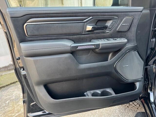 DODGE RAM 1500 RHO 3.0L CREW CAB 4x4