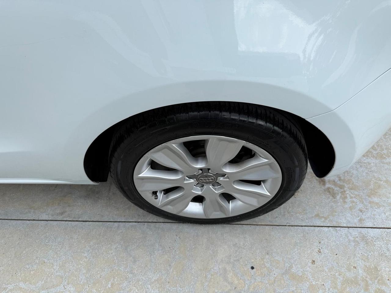 AUDI A1 1.6 TDI 90CV ATTRACTION (NEO PATENTATI)
