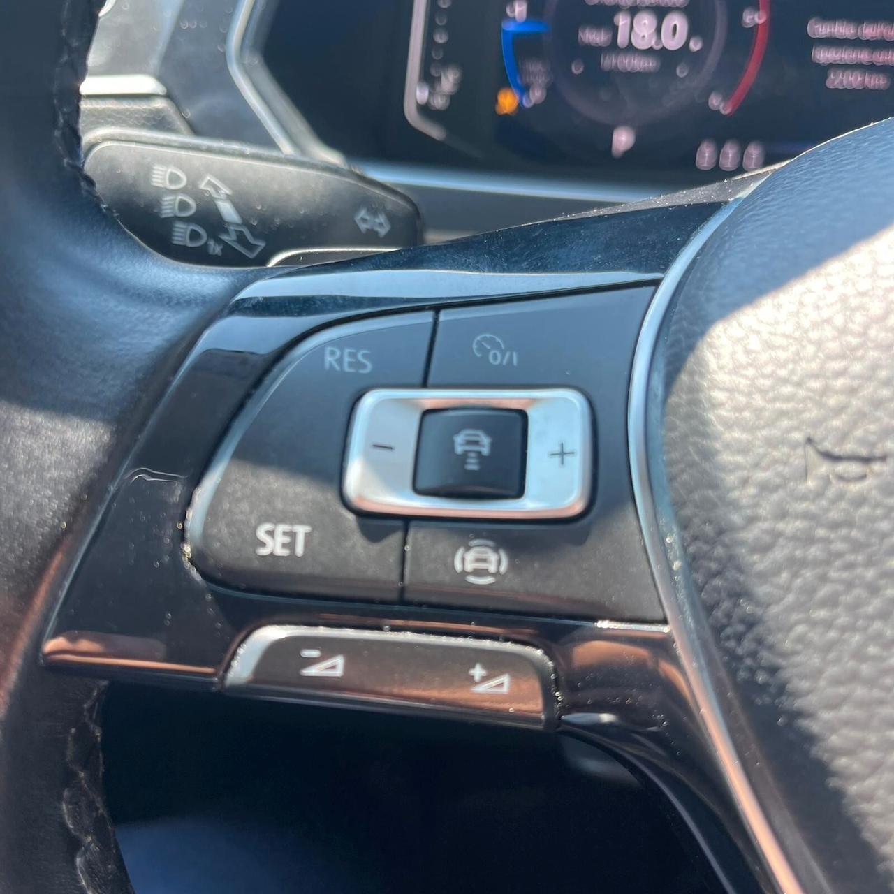 Volkswagen Tiguan 2.0 TDI 150 CV SCR DSG R-Line
